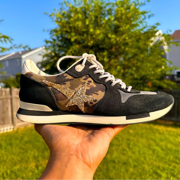 Golden Goose Shoes - GOLDEN GOOSE GGDB RUNNING SNEAKERS